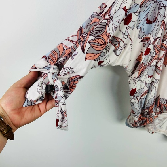 Free People Coral Blue Floral Knit Blouse Tie Sleeve Size XS - Picture 6 of 7